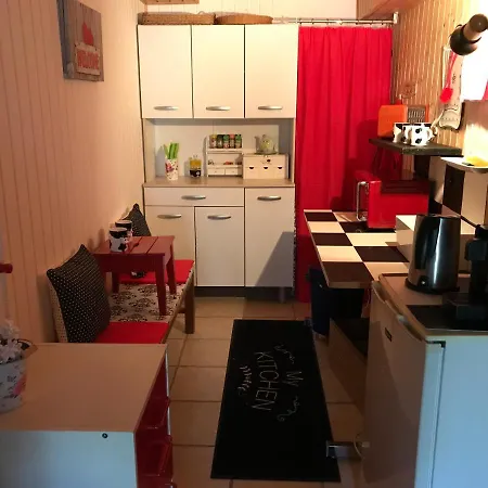 فندق مبيت وإفطار B&B Muehlestygen Brenzikofen